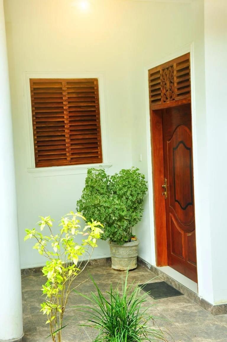 Randu Homestay And Restaurant 탕갈레 객실 사진