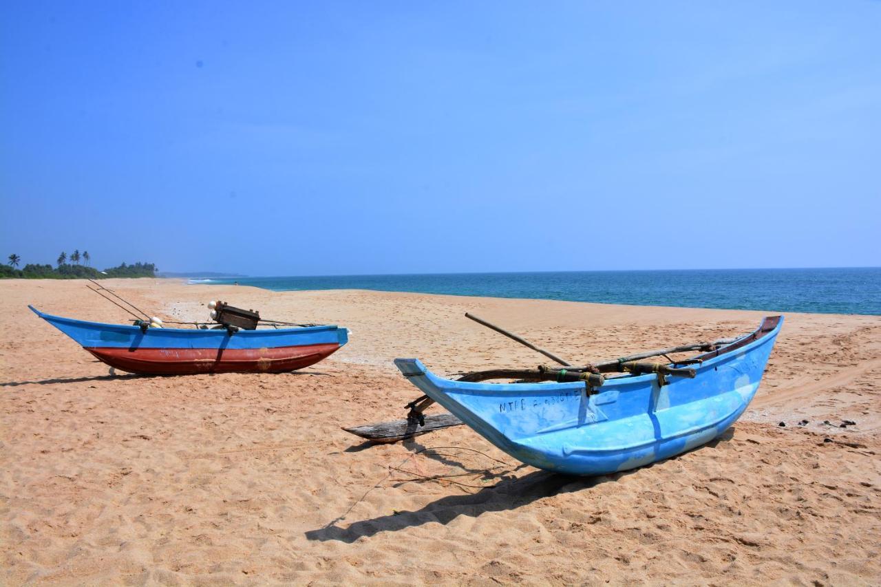 Randu Homestay And Restaurant 탕갈레 외부 사진